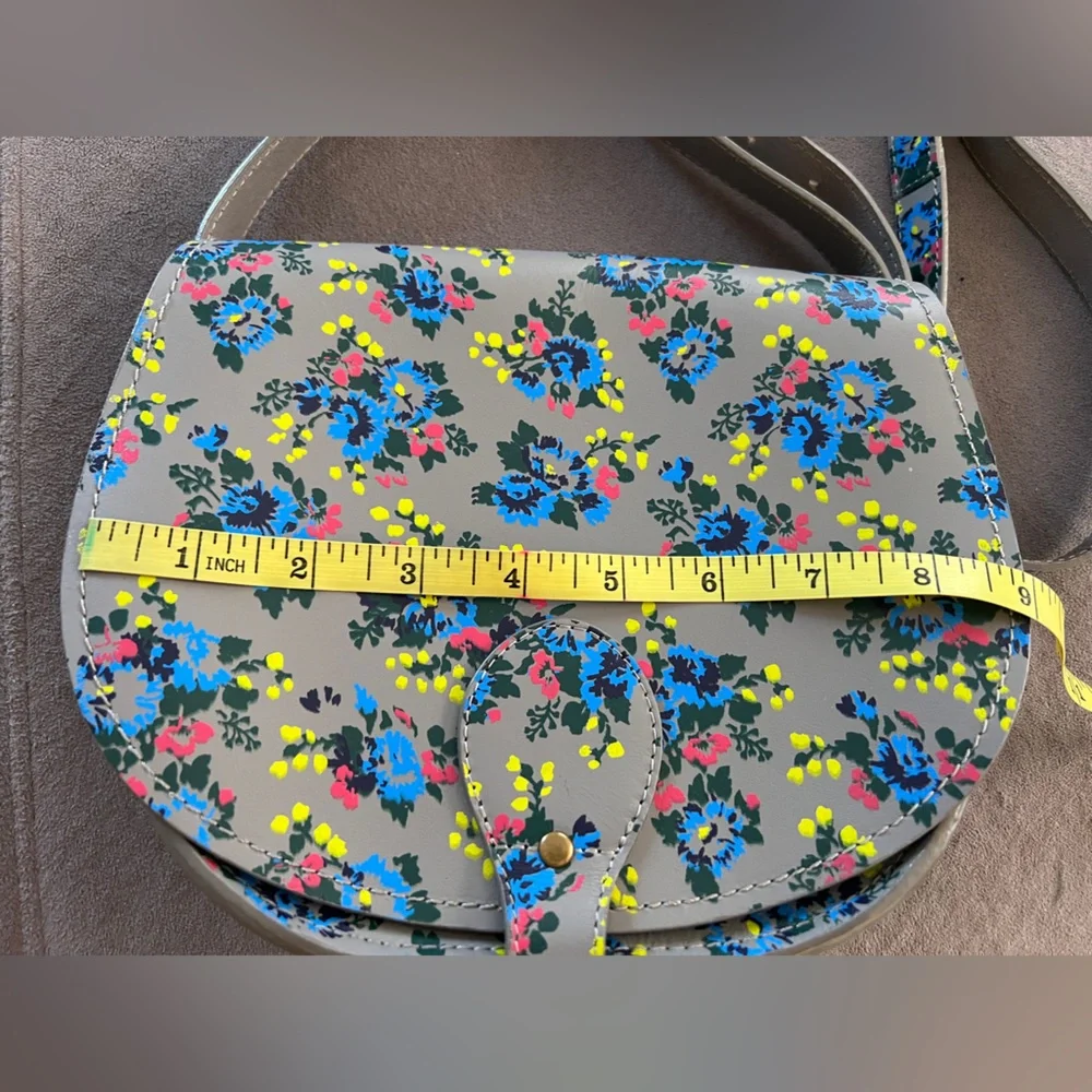 Johnnie B Floral Crossbody - Picture 3 of 10